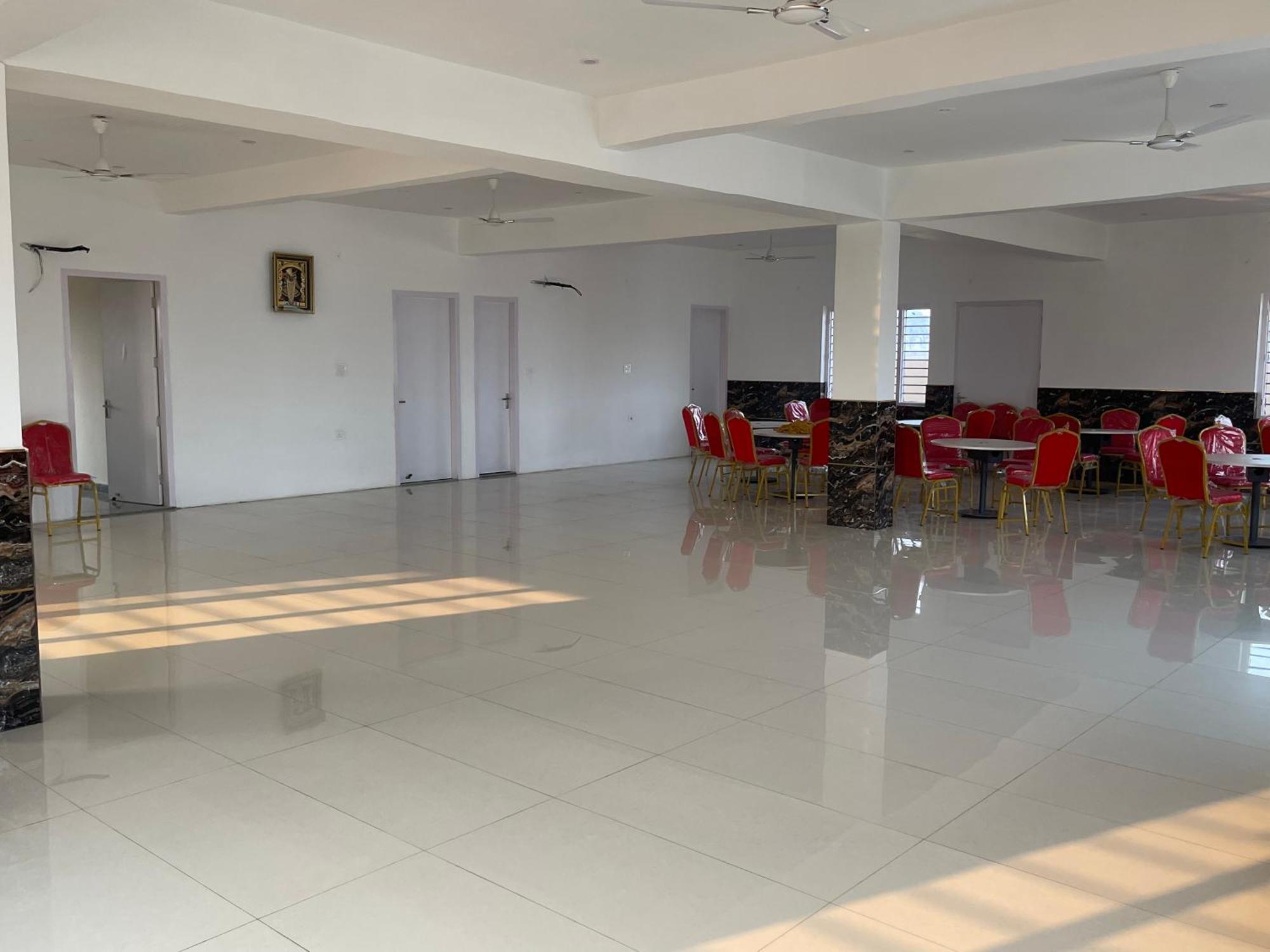 Shrinath Residency Hotel เกรทเตอร์นอยดา ภายนอก รูปภาพ